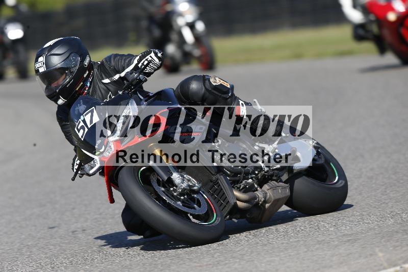 /Archiv-2025/49 26.08.2025 Cornu Master School ADR/blau-bleu/57